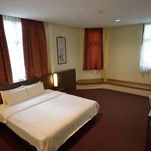 Hotel Kihei, Singapore