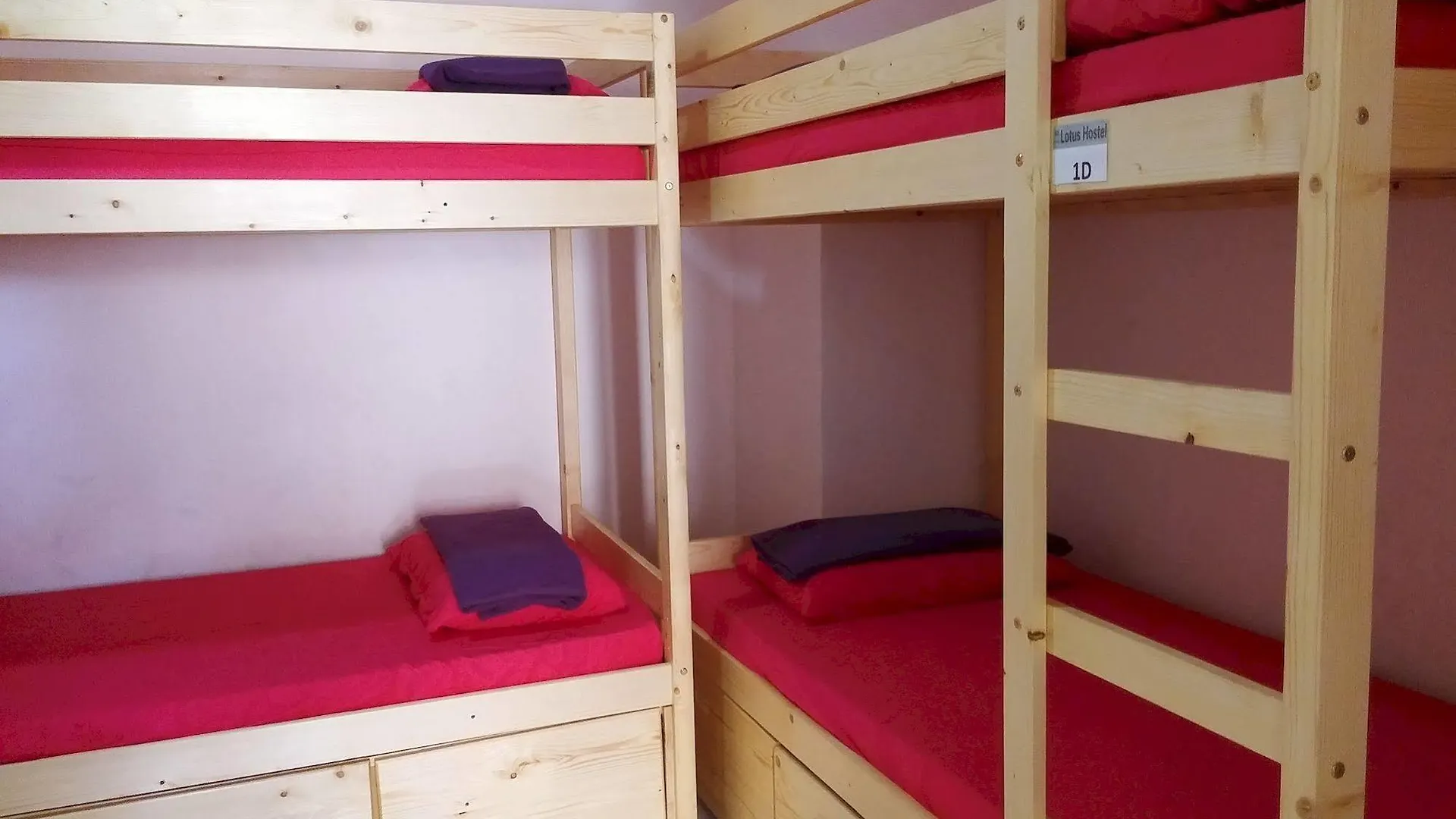 Lotus Hostel Singapore